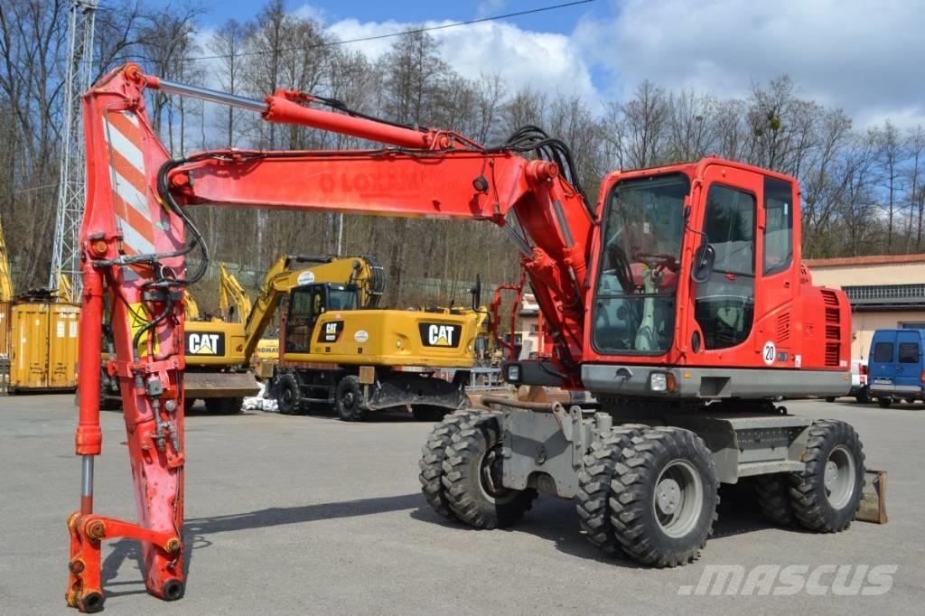 Komatsu PW 148-8 Gumikerekes kotrók