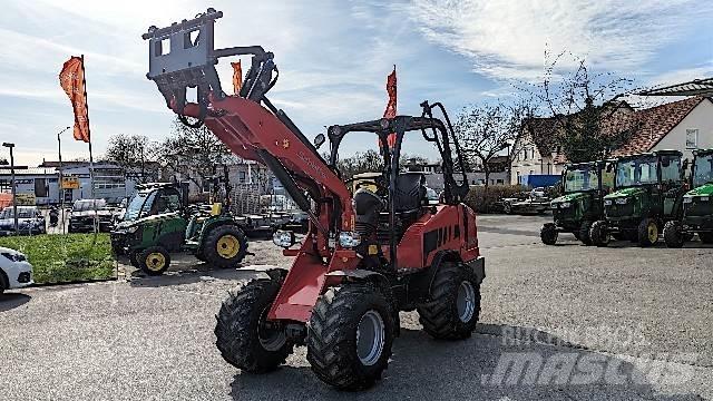 Schäffer 3650 Teleszkópos mezőgazdasági rakodók
