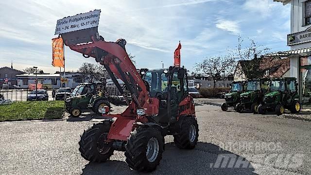 Schäffer 4670Z-2 Teleszkópos mezőgazdasági rakodók