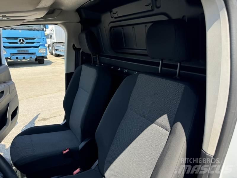 Opel COMBO Kis teherszállító/Platós kocsi
