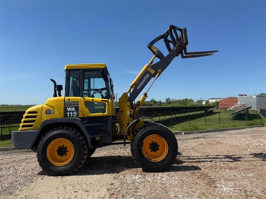 Komatsu  Gumikerekes homlokrakodók