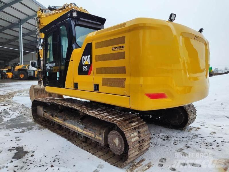 CAT 323 (07B) Lánctalpas kotrók