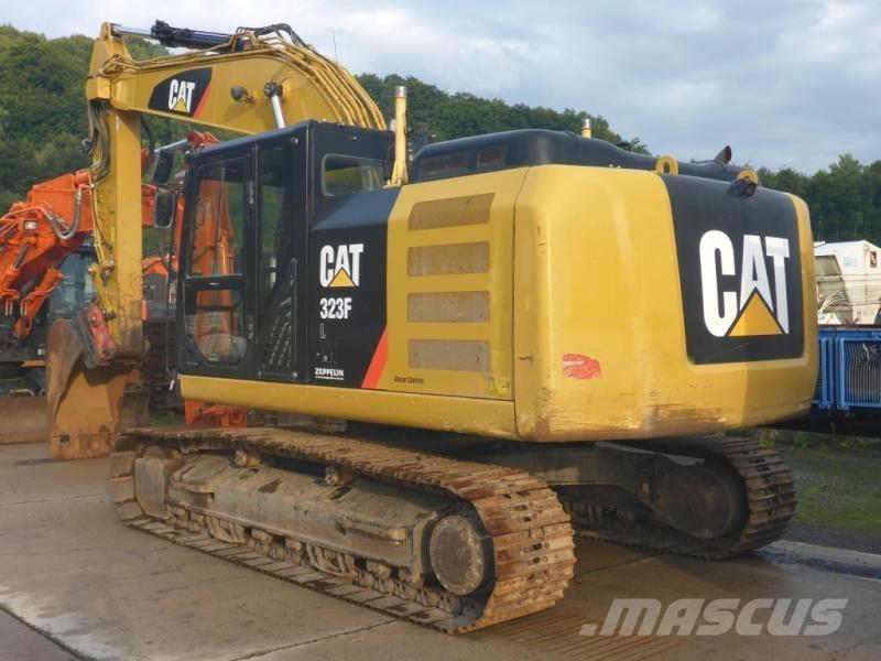 CAT 323F L Lánctalpas kotrók