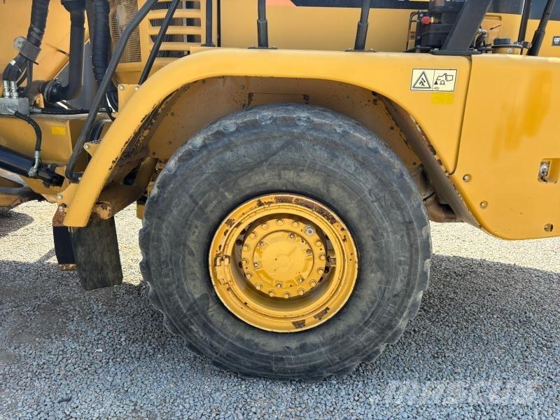 CAT 730 Csuklósdömperek