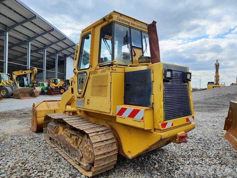 CAT 943 Lánctalpas homlokrakodók