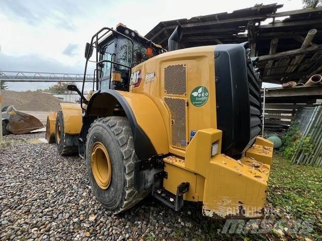CAT 950M Gumikerekes homlokrakodók