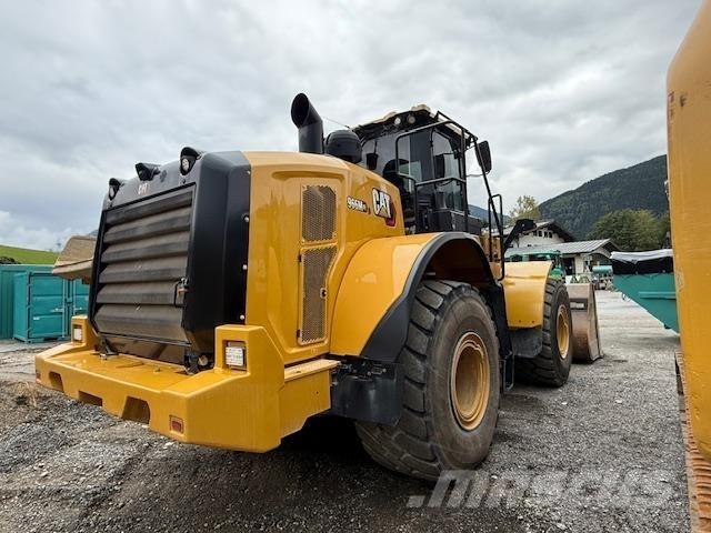 CAT 966M XE Gumikerekes homlokrakodók