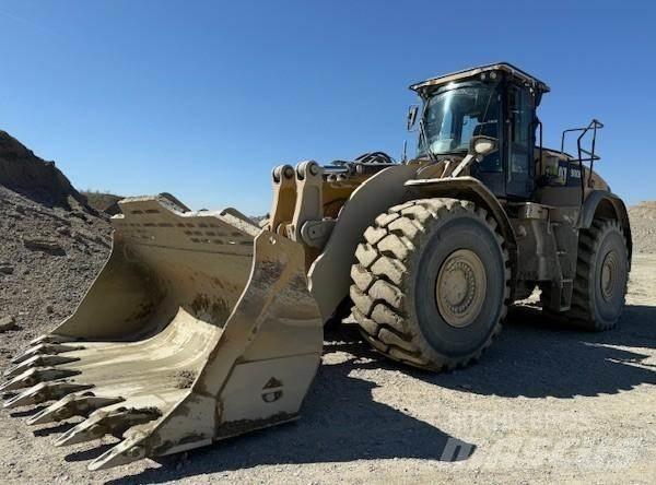CAT 980M Gumikerekes homlokrakodók