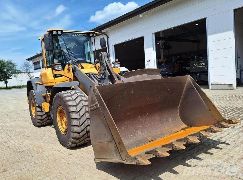 Volvo L90H Gumikerekes homlokrakodók