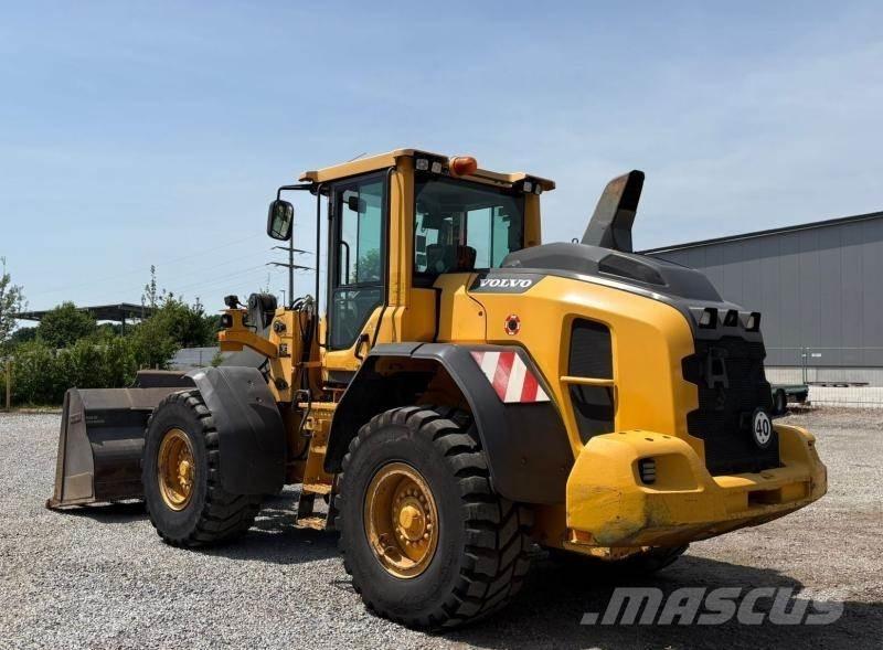 Volvo L90H Gumikerekes homlokrakodók