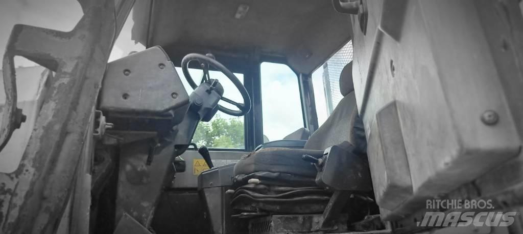 Komatsu HM 300-2 Csuklósdömperek