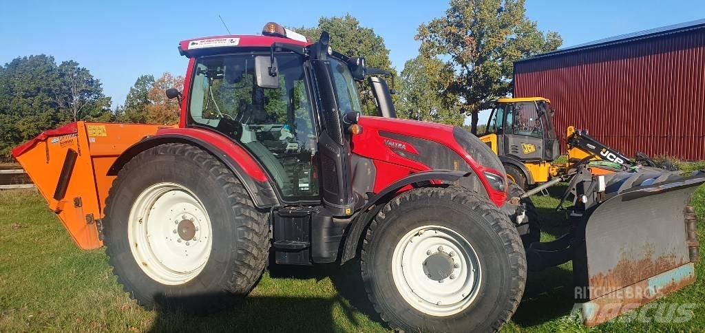 Valtra N114HT5 Traktorok