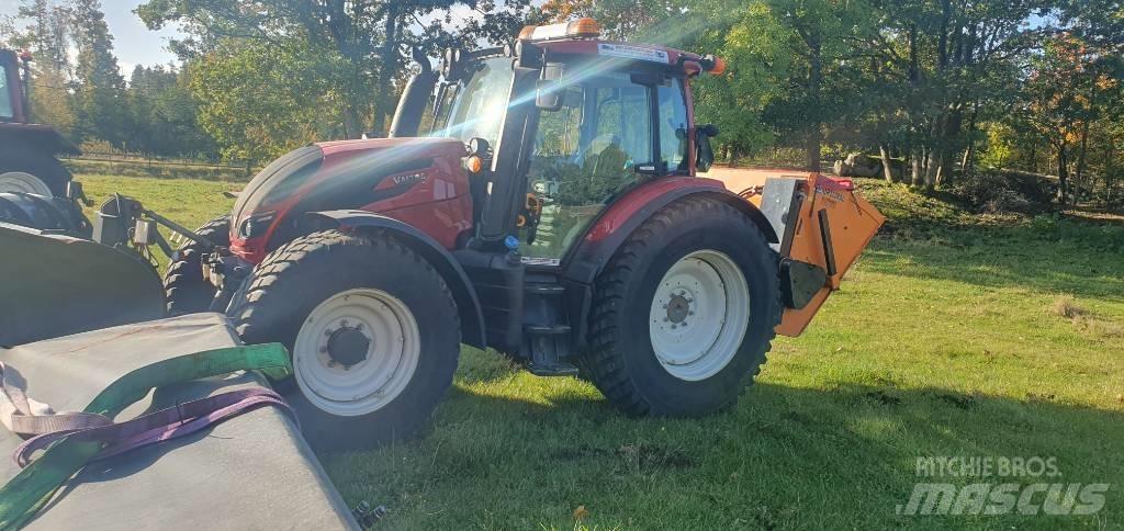 Valtra N114HT5 Traktorok