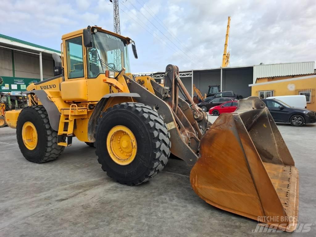 Volvo L 120 E Gumikerekes homlokrakodók