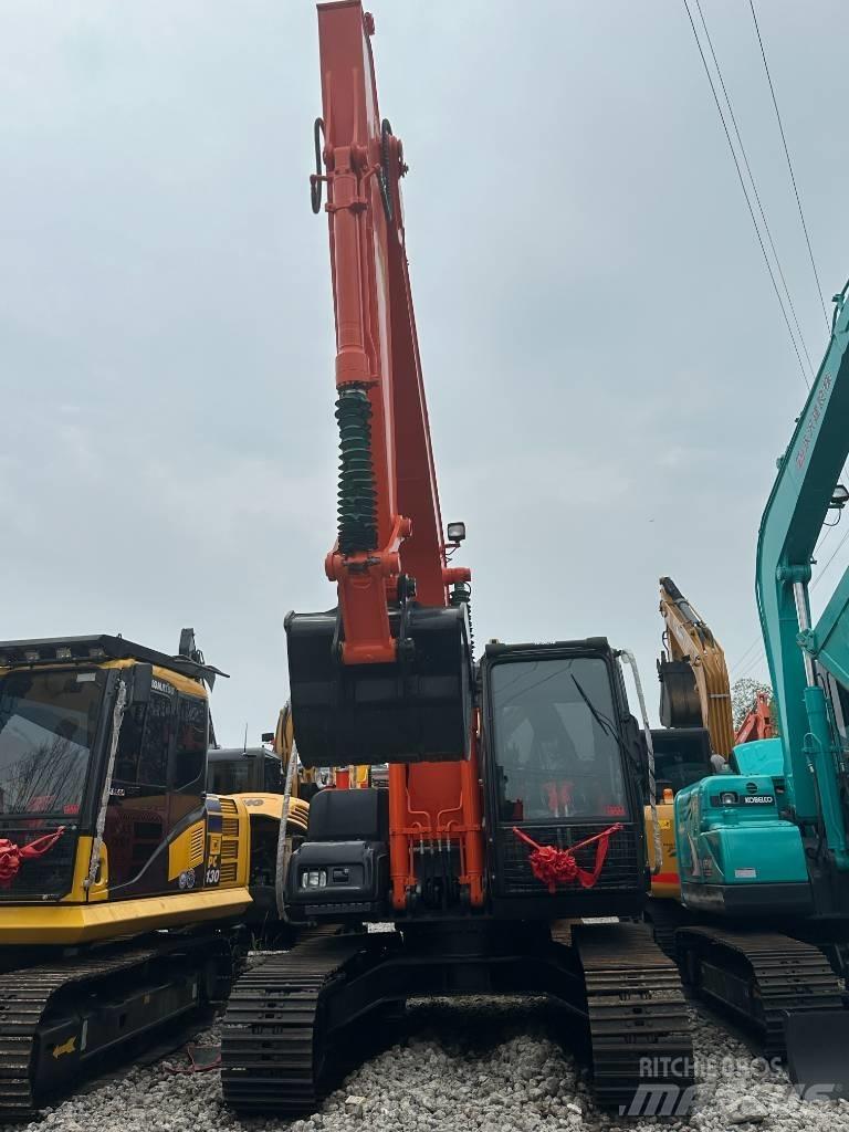 Hitachi ZX 120 Lánctalpas kotrók