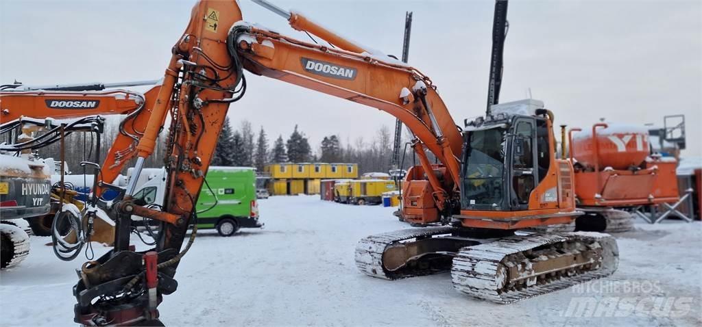 Doosan DX235LCR Lánctalpas kotrók