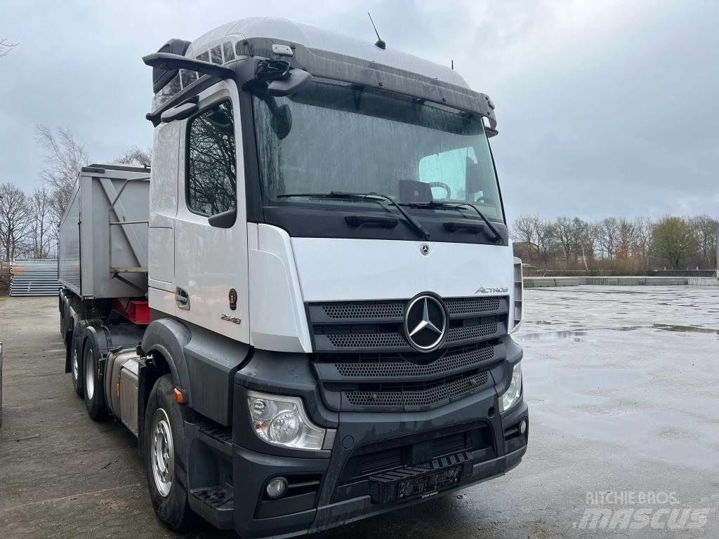 Mercedes-Benz 2548 Nyergesvontatók