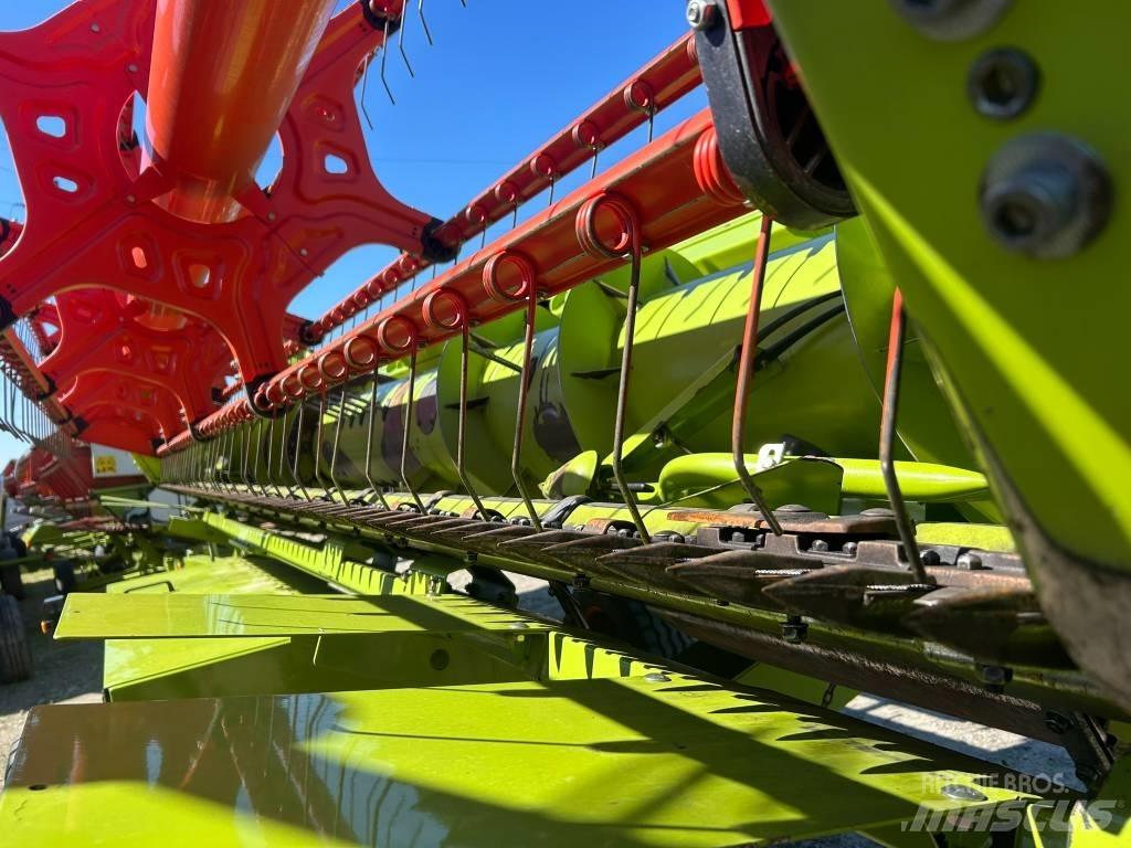 CLAAS Tucano 440 Kombájnok