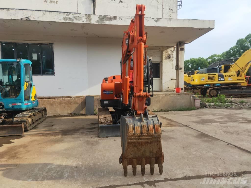 Doosan DH 55 Mini kotrók < 7t
