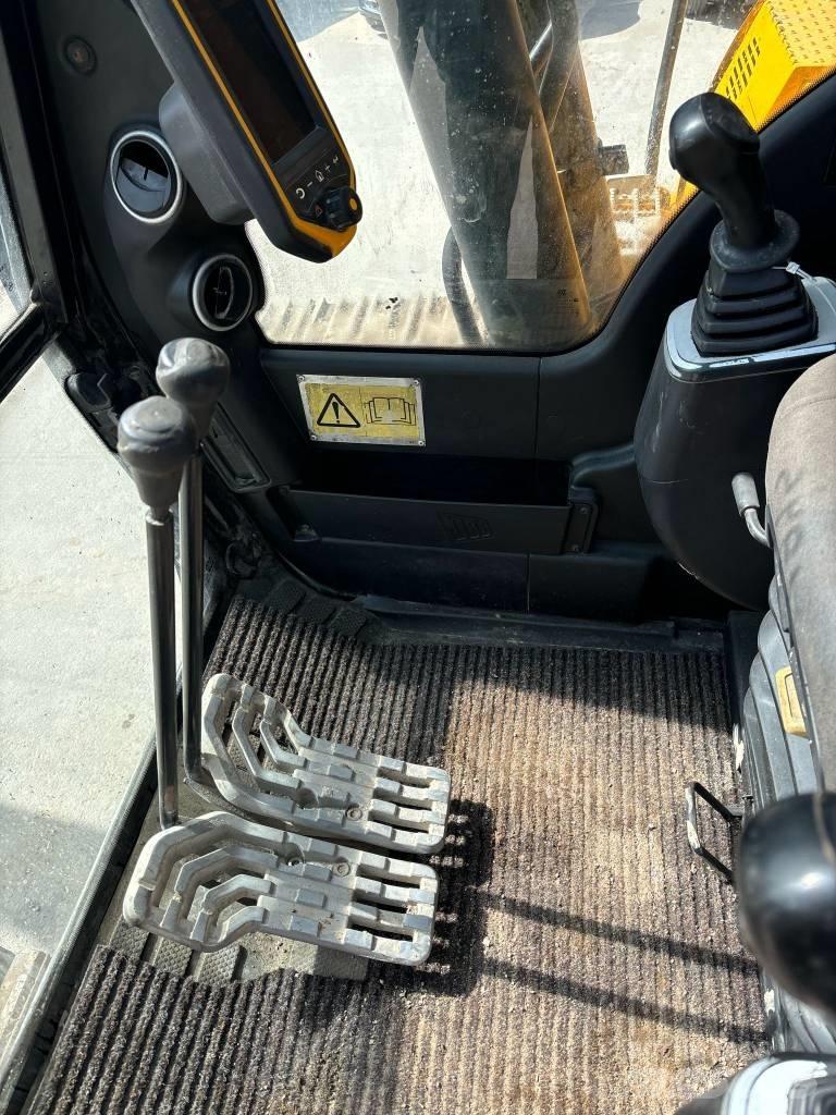 JCB JS 160 LC Lánctalpas kotrók