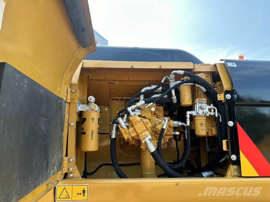 CAT 330 D Lánctalpas kotrók