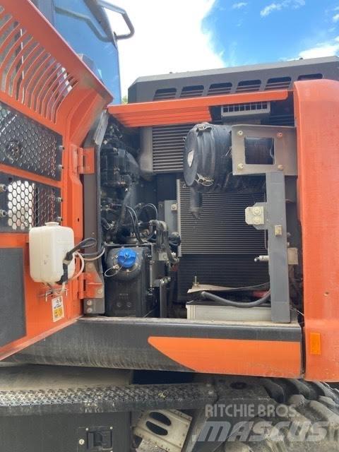 Hitachi ZX 145 W-6 Gumikerekes kotrók