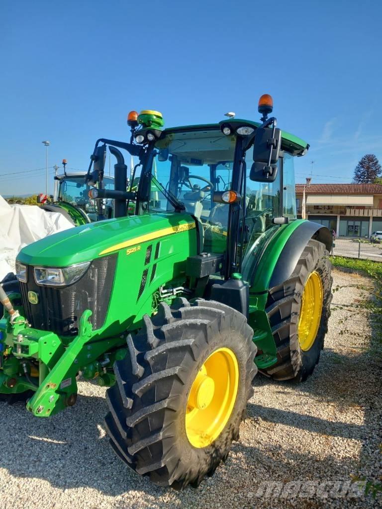 John Deere 5125 R Traktorok