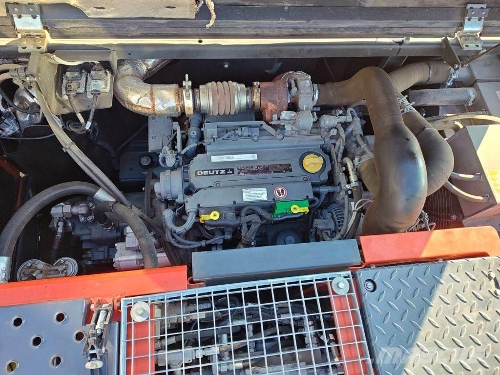 Atlas 150W Gumikerekes kotrók