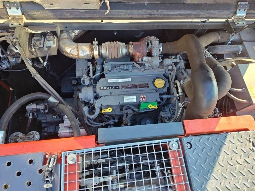 Atlas 150W Gumikerekes kotrók