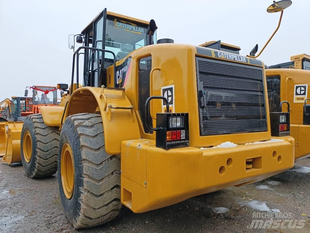 CAT 966 H Gumikerekes homlokrakodók