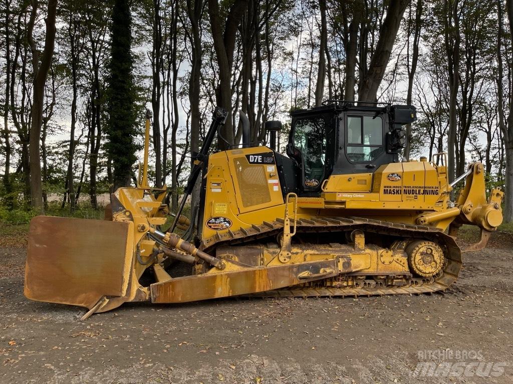 CAT D 7 E lánctalpas dózerek