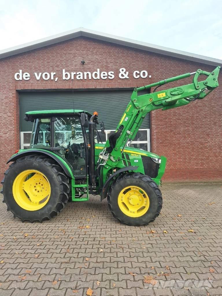 John Deere 5075M Traktorok