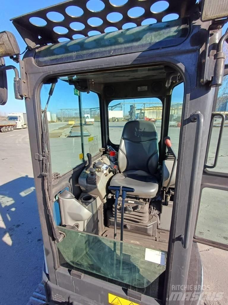 Bobcat E26 Mini kotrók < 7t