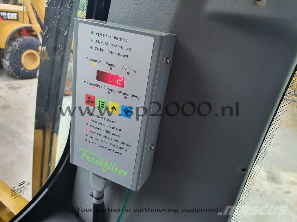 CAT M 316 D Gumikerekes kotrók