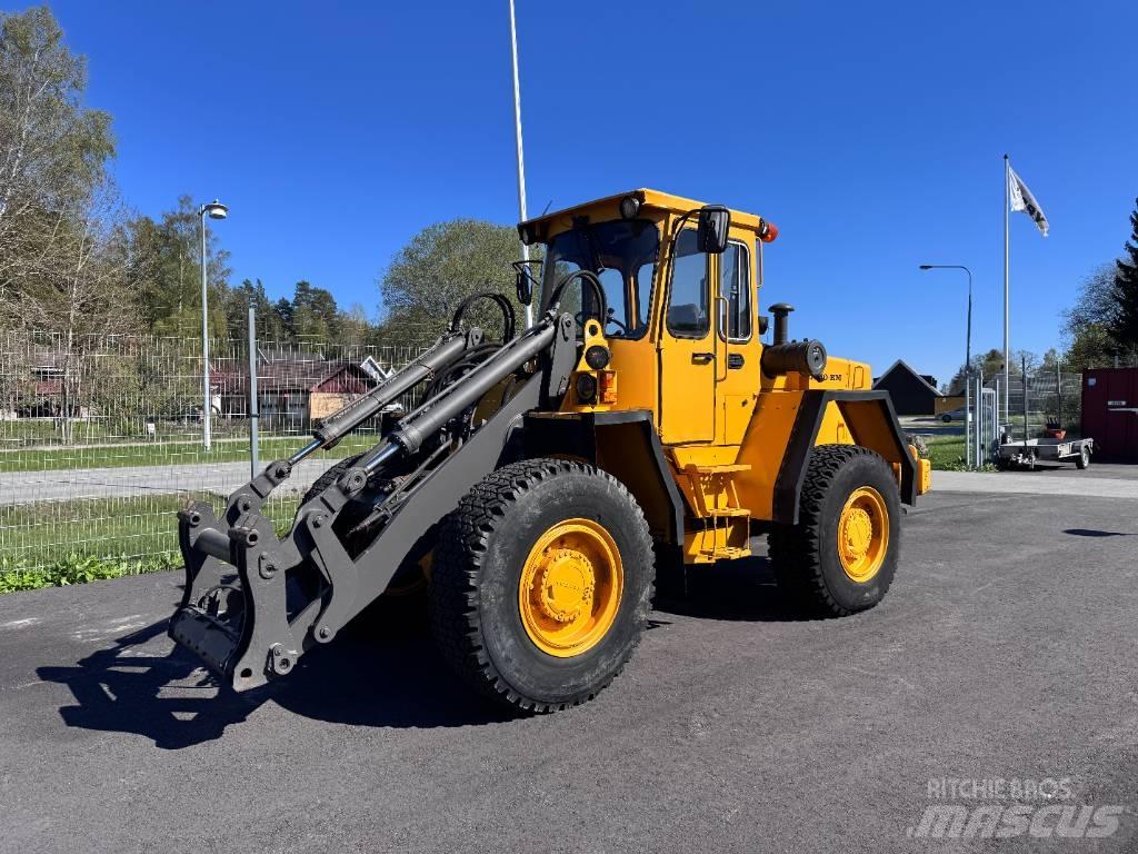 Volvo BM L 70 Gumikerekes homlokrakodók