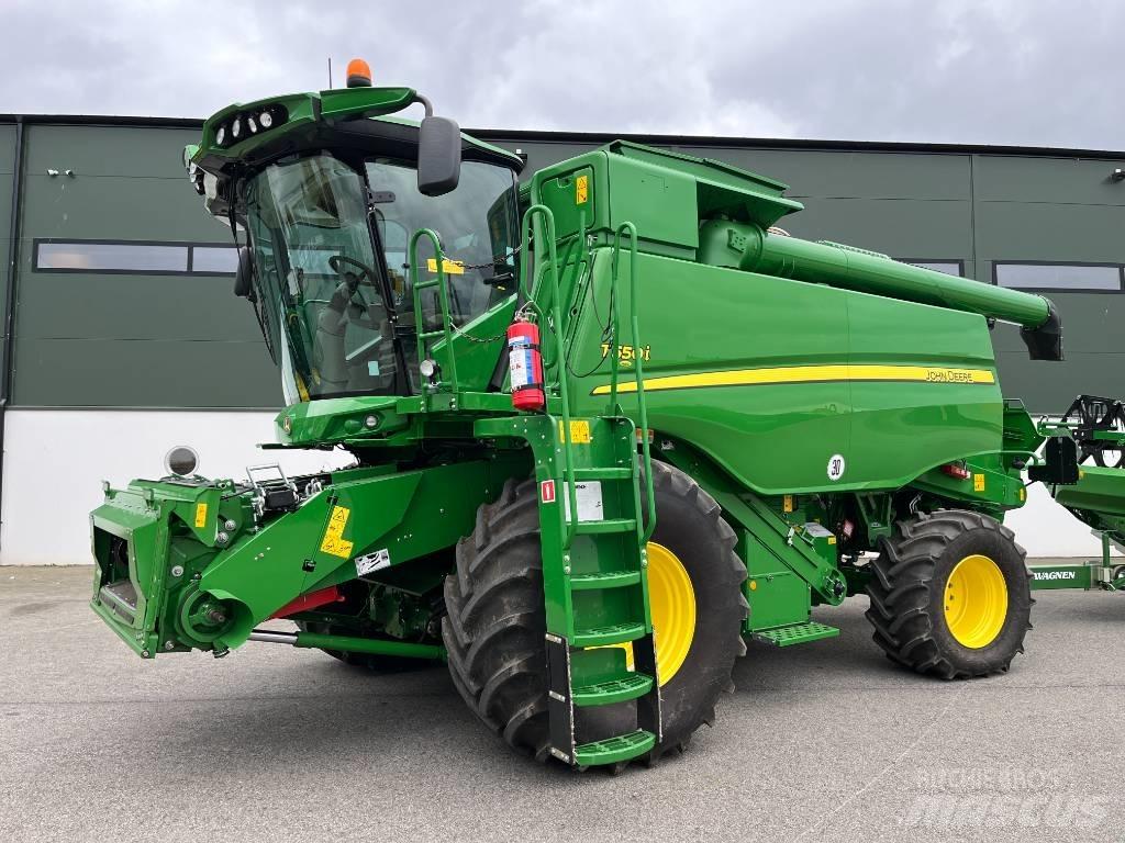 John Deere T 550 Kombájnok
