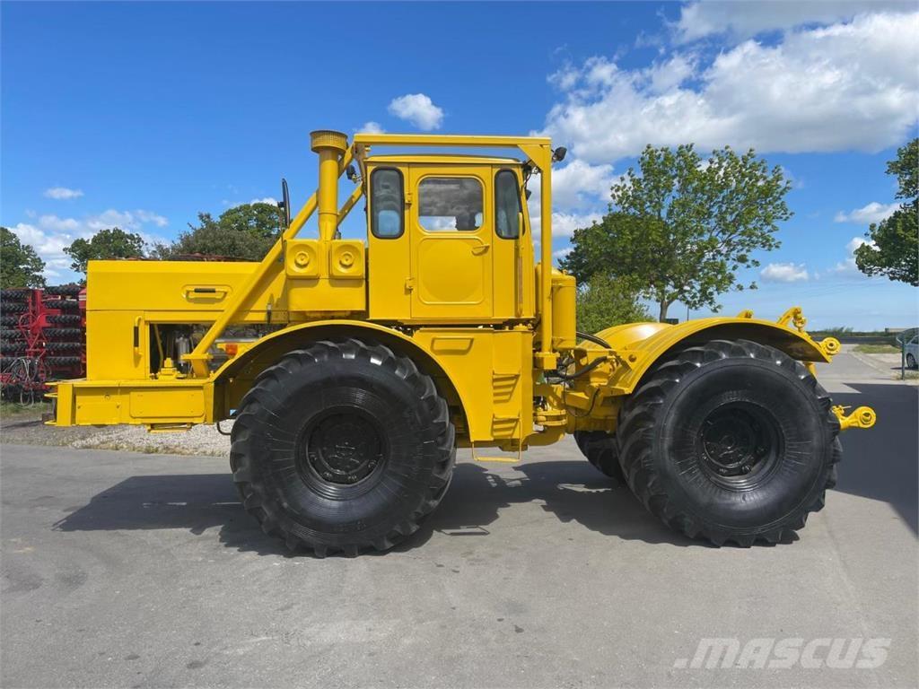 Kirovets K 701 V12 Traktorok