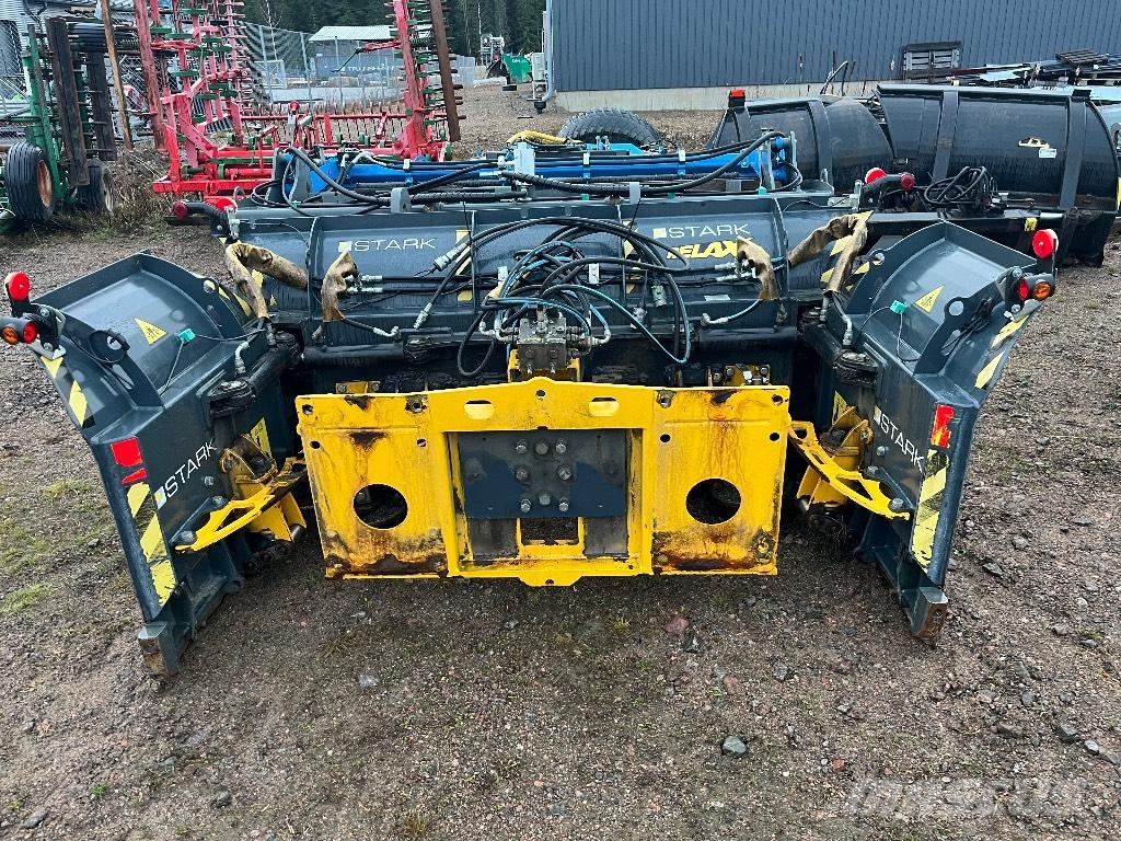 Stark Uar 3750/1800 Hóeltakarítók