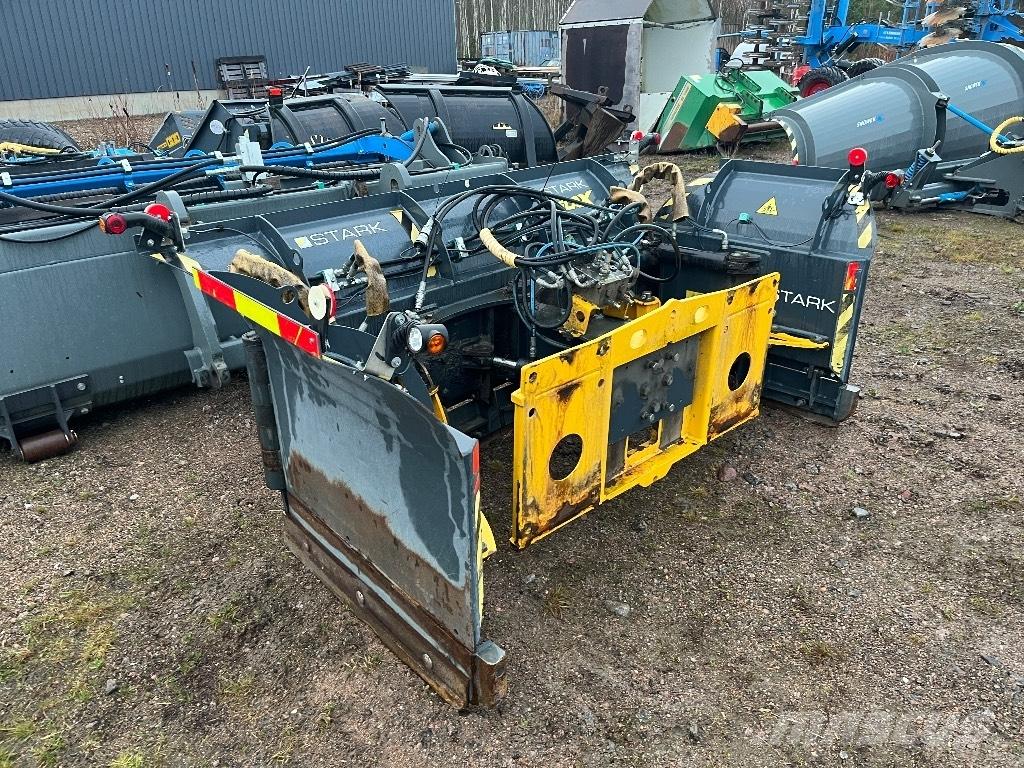 Stark Uar 3750/1800 Hóeltakarítók