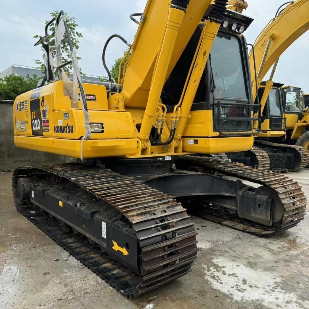 Komatsu PC 220-8 Lánctalpas kotrók