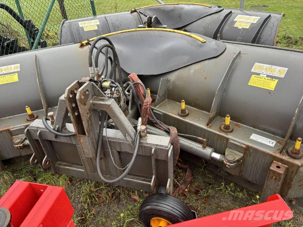 Uni-väg UV-320 Hóeltakarítók