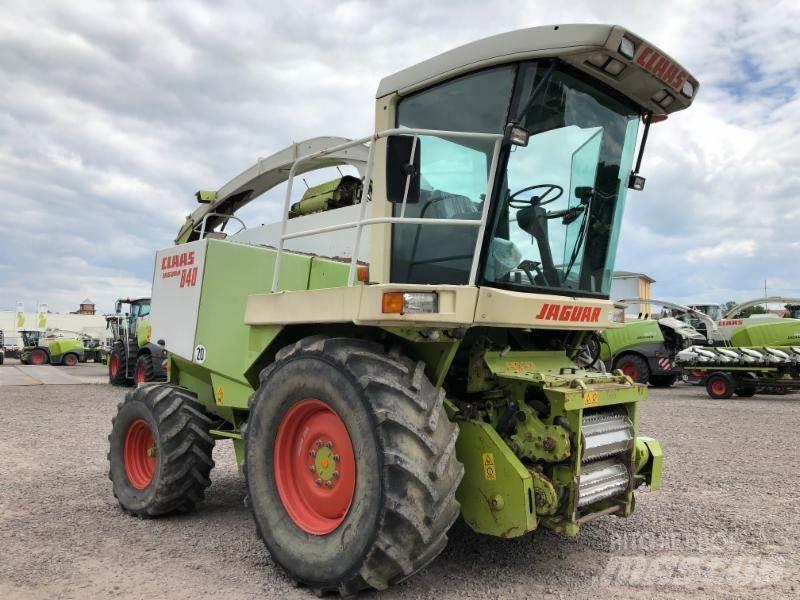 CLAAS JAGUAR 840 Önjáró szecskázók