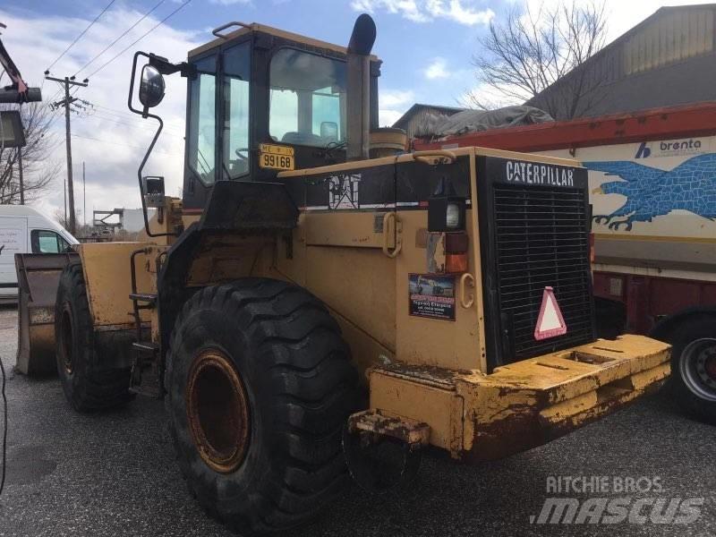 CAT 960 F Gumikerekes homlokrakodók