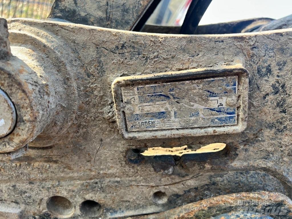 Bobcat E 85 Közepes (midi) kotrók 7 t - 12 t