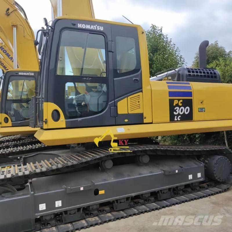 Komatsu PC 300-8 Lánctalpas kotrók