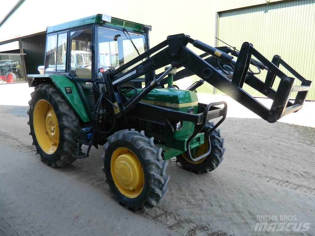 John Deere 2130 Traktorok