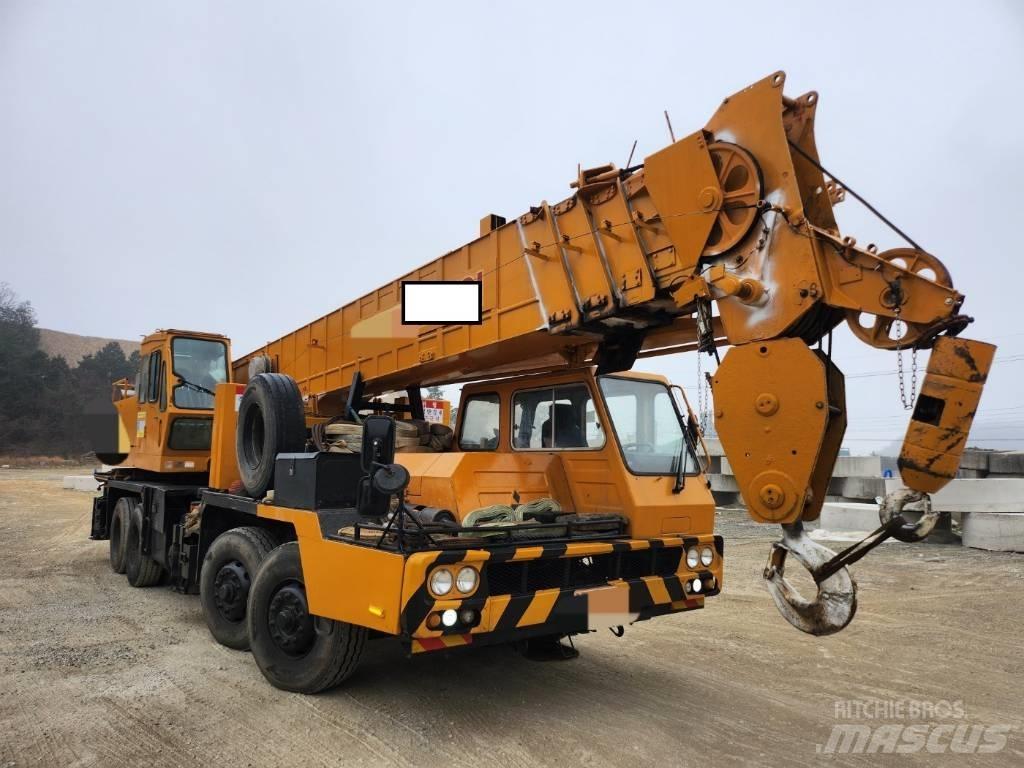 Hyundai HC 50 Terepdaruk