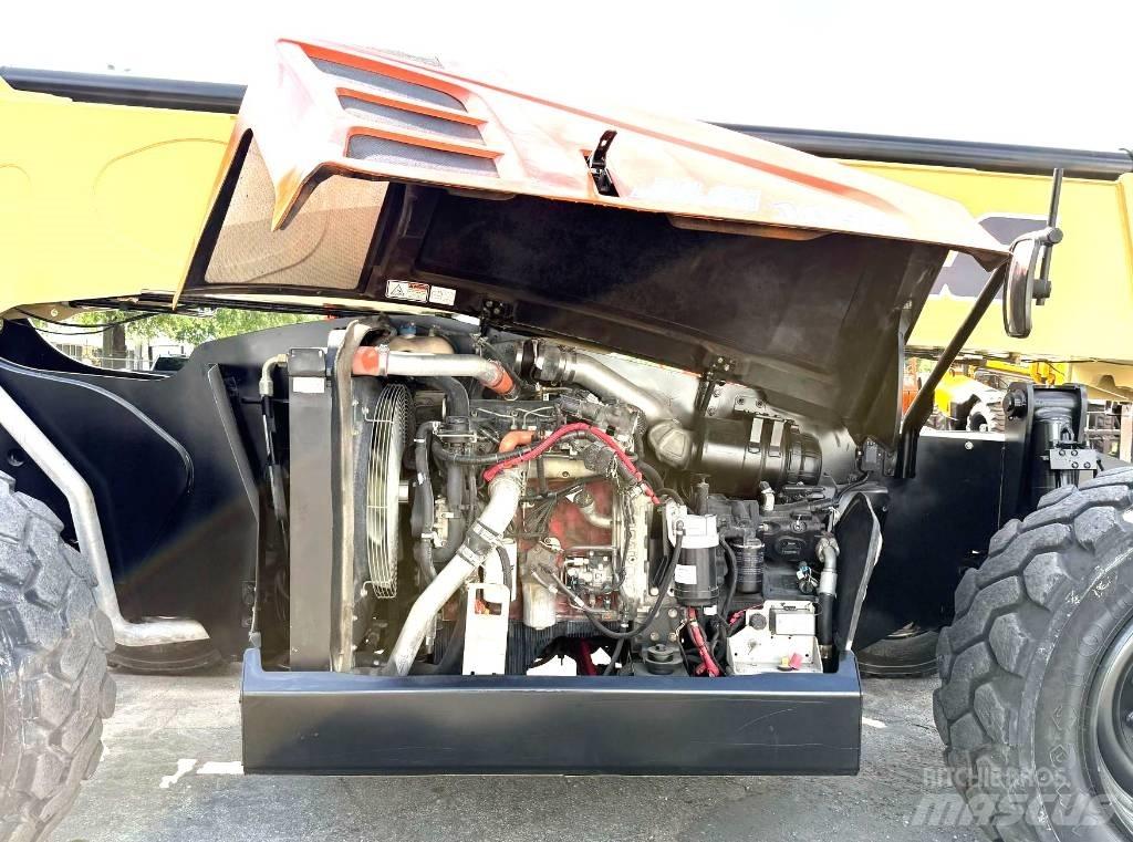 JLG 1055 Teleszkópos rakodók