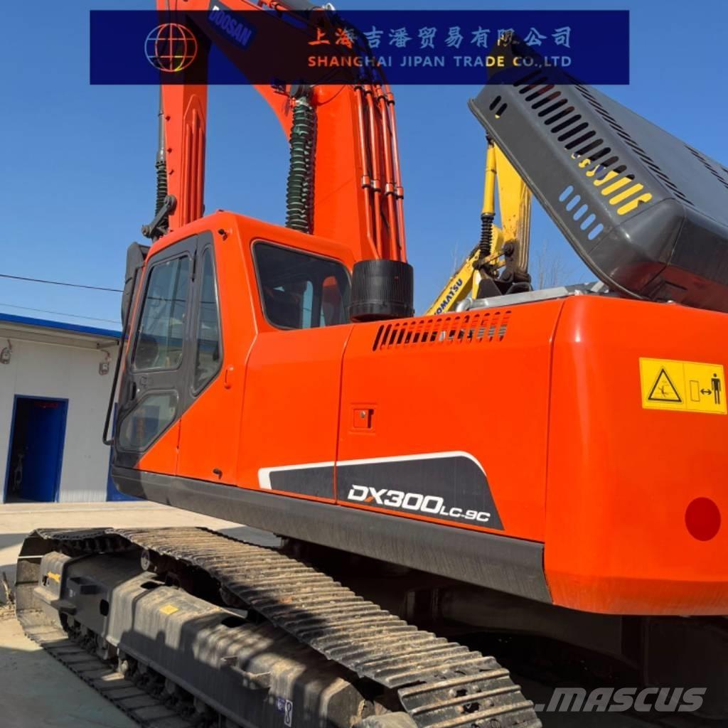 Doosan DX 300 Lánctalpas kotrók