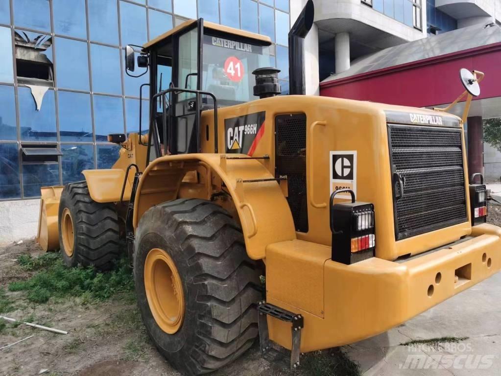 CAT 966 H Gumikerekes homlokrakodók